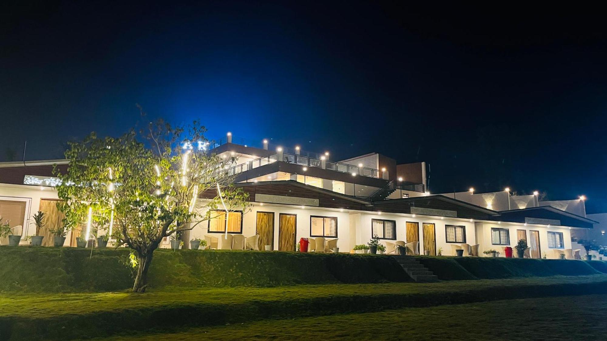 Aroma Resort Rishikesh Exterior photo